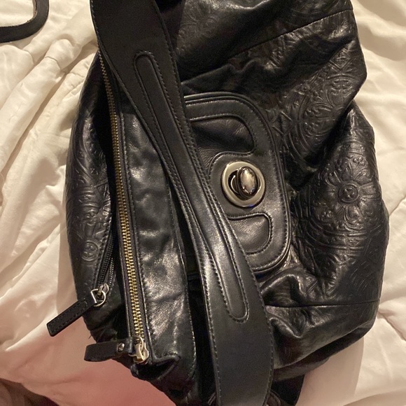 DANIER NWOT leather satchel with designs - Picture 10 of 14